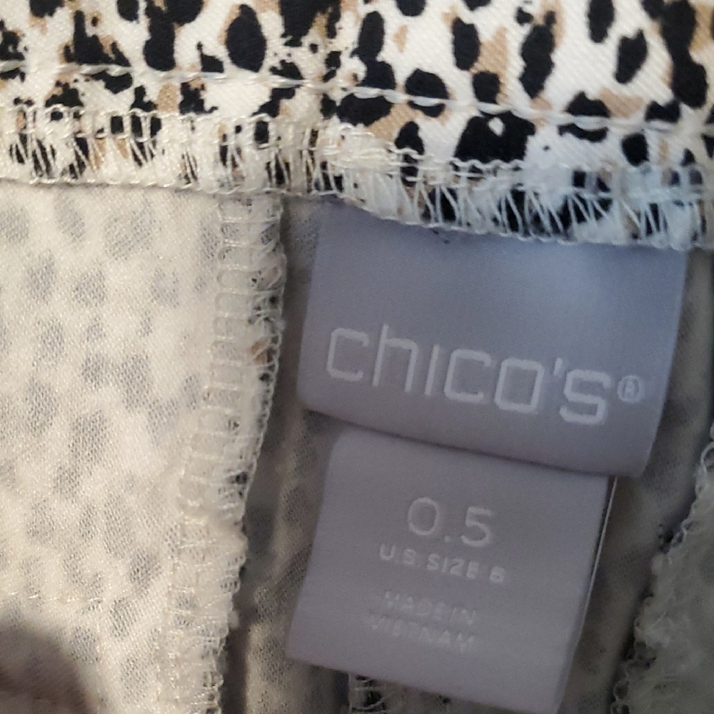 Chico's Animal Patterned Capris - image 2